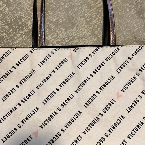 Tote Victoria’s Secret - Picture 2 of 5